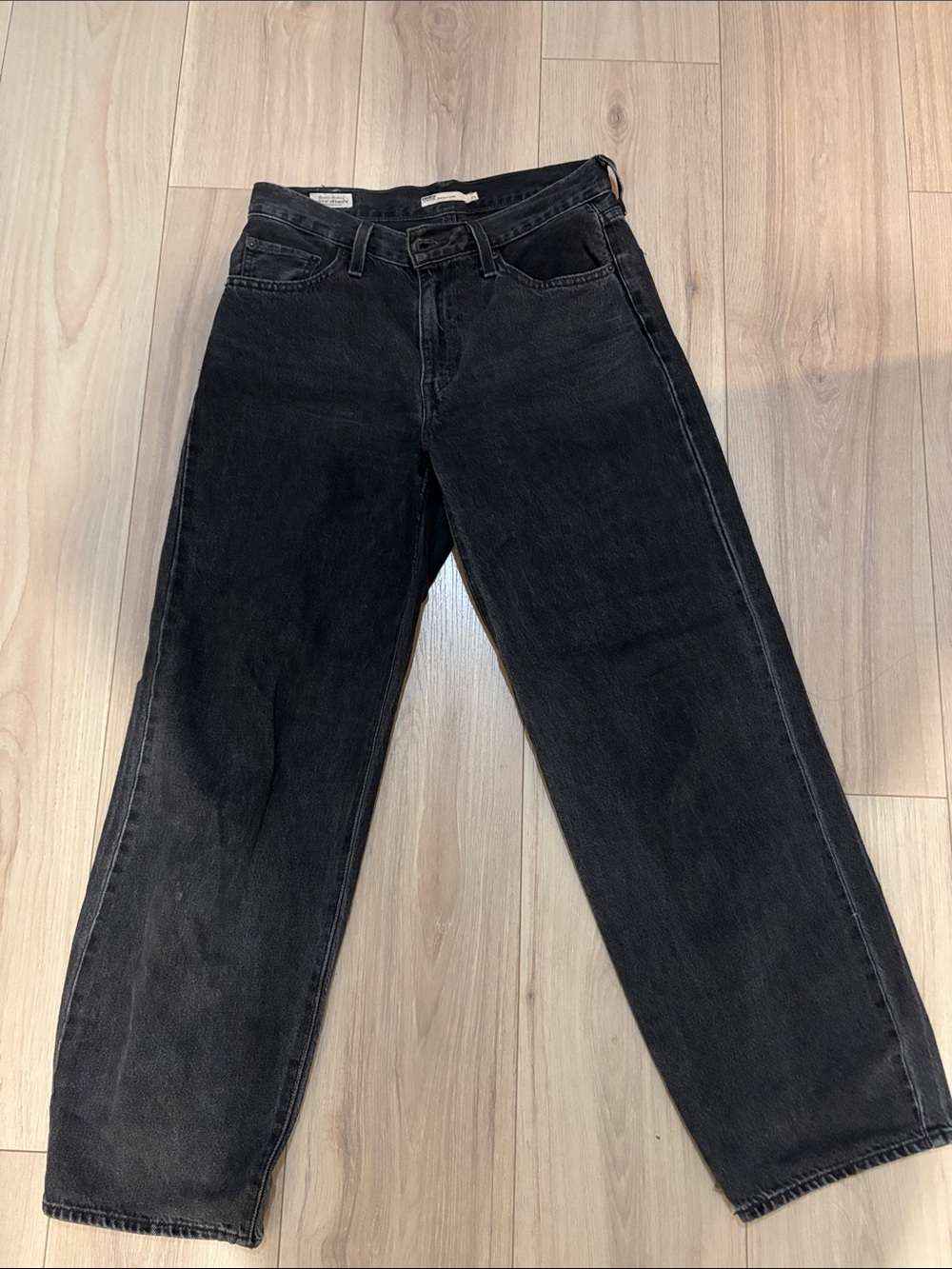 Relaxed Black Women's Jeans — High-Rise Comfort